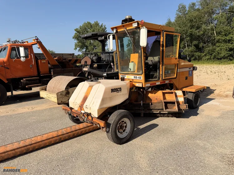 Used ROSCO RB-48 SELF-PROPELLED BROOM Street Sweeper Michigan US | Miedema Asset Management Group #1335776