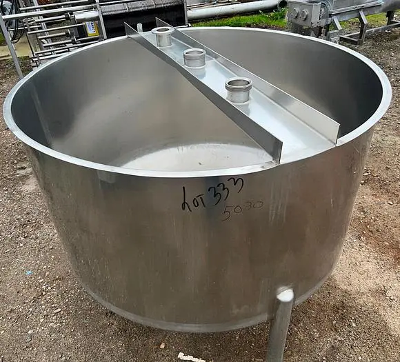 Stainless Steel 200 Gallon Cone-Bottom Balance Tank #S744994