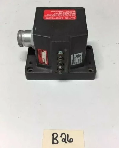 Used Balluff BNS-113-D04-R12-100 Relays & Switches Indiana US | J&J Industrial Supply #1079379