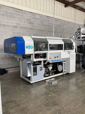 USED 2006 MAGPLASTICS SSBO3 BLOW MOLDER