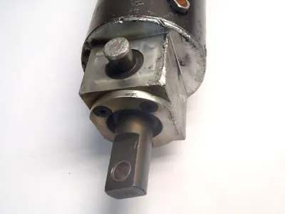 USED TG SYSTEMS WELD ROBOT PNEUMATIC CYLINDER