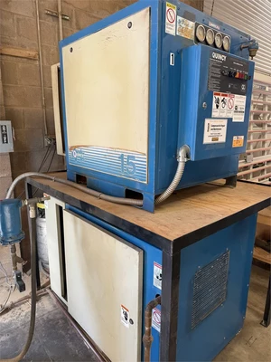 Used QUINCY 15 Rotary Screw & Sliding Vane Air Compressors California US | MachineryMax #1709093