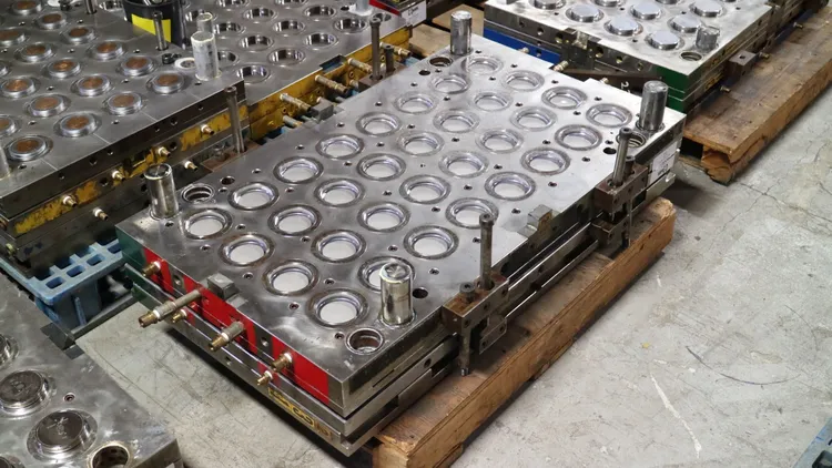 Used Injection Mold Caps Injection Molding Parts Florida US | Molds Unlimited Inc #898429