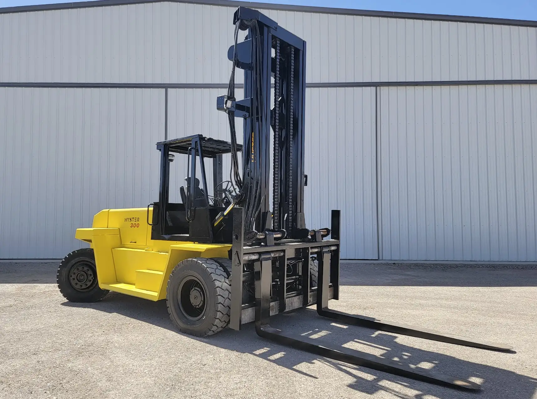 USED HYSTER H300XL