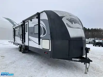 USED 2018 FOREST RIVER VIBE 288RLS