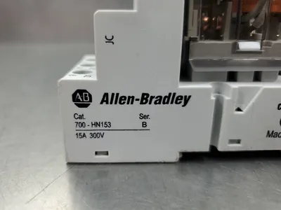 ALLEN BRADLEY 700-HB33A1 15A Relay w/700-HN153 SOCKET, 700-AR2 R-C Module 4D-35