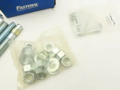 Fastenal 11562841 Wedge Anchor Concrete 3/4" x 5-1/2" Zink Plated Lot of 13