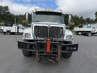 Used 2006 INTERNATIONAL 7400 Bucket (boom) trucks Washington US | Puget Sound Truck Sales #1541017