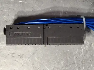 NEW SIEMENS 6ES7922-3BD20-0UC0