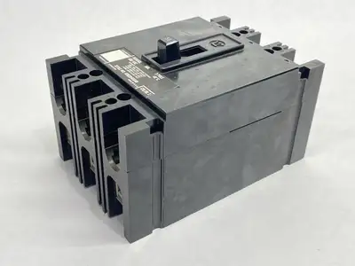USED WESTINGHOUSE MOLDED CASE CIRCUIT BREAKER 3P 50A 600VAC 4992D46G40