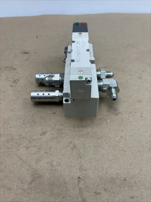 USED SMC Smc VQc4200-51/VQ4000-PW-03F-DAM00278