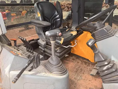 Used 2005 NEW HOLLAND LV80 Tractor Loaders Utah US | CSS Equipment Sales #1347394