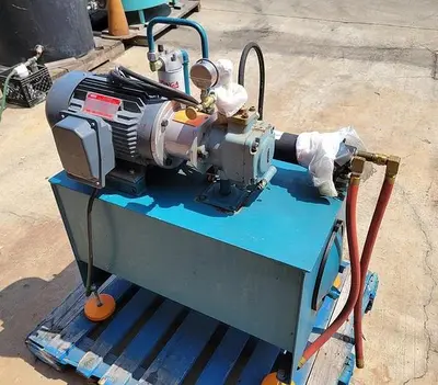 USED LYCO 7000