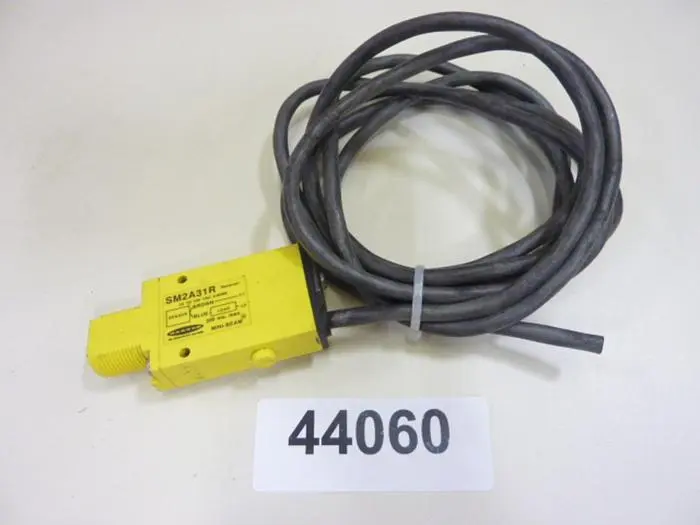 Used BANNER ENGINEERING SM2A31R Sensors Michigan US | Ideal Machinery #712042