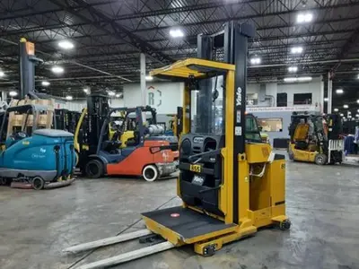 USED 2023 YALE OS030