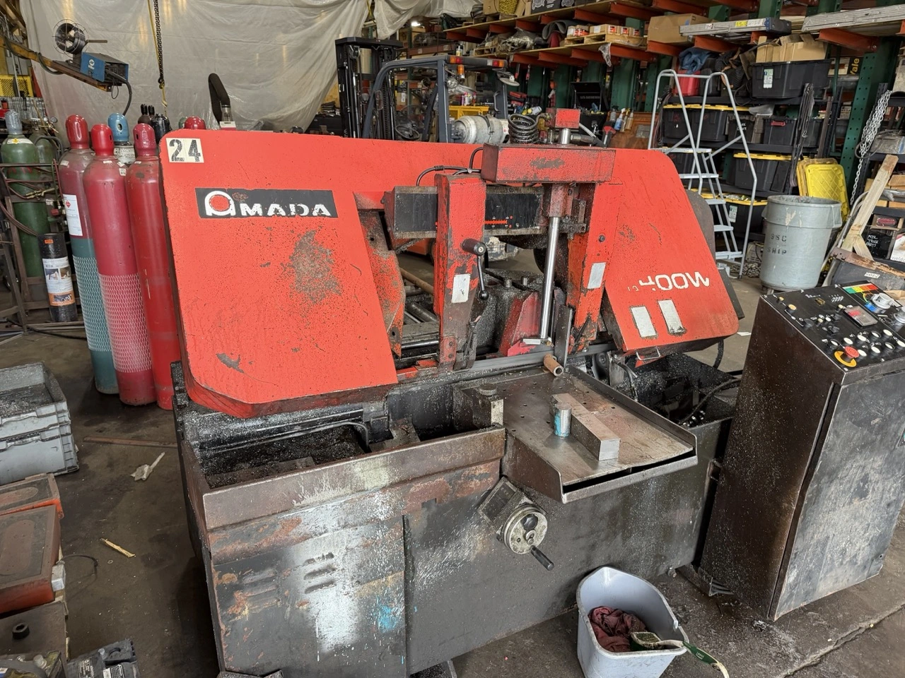 Used 2011 AMADA HA-400 Horizontal Band Saws Wisconsin US | Revelation Machinery #1407263