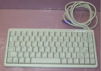 QTY. 1. CHERRY KEYBOARD ARTICLE NO. G84-4100 LPAEU...