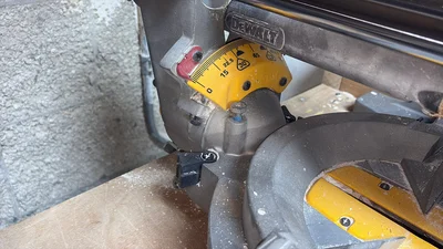 Used _UNKNOWN_ _UNKNOWN_ Double Miter Saws Georgia US | Auction Management Corporation #1548657