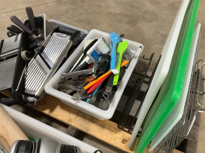Used MIXED LOT OF MISCELLANEOUS RESTAURANT AND KITCHEN UTENSILS Smallwares Michigan US | Miedema Asset Management Group #1761535