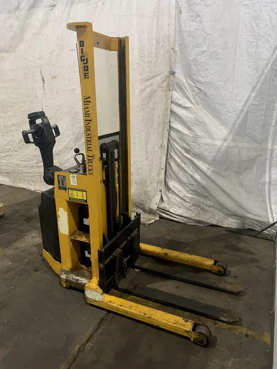 Used BIG JOE N/A Pallet Stackers Ohio US | G-2000, Inc. #1079948