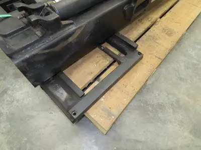 Yale 8512685 Triple Forklift Mast 3-Stage Class 3 SideShift 20"x38-1/2" Carriage