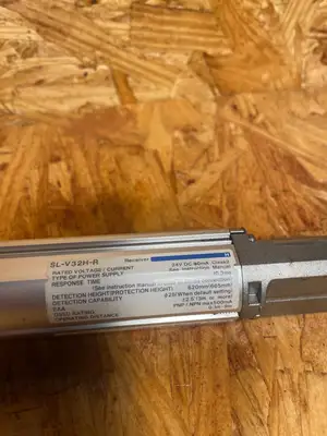 USED Keyence Keyence SL-V32H-R