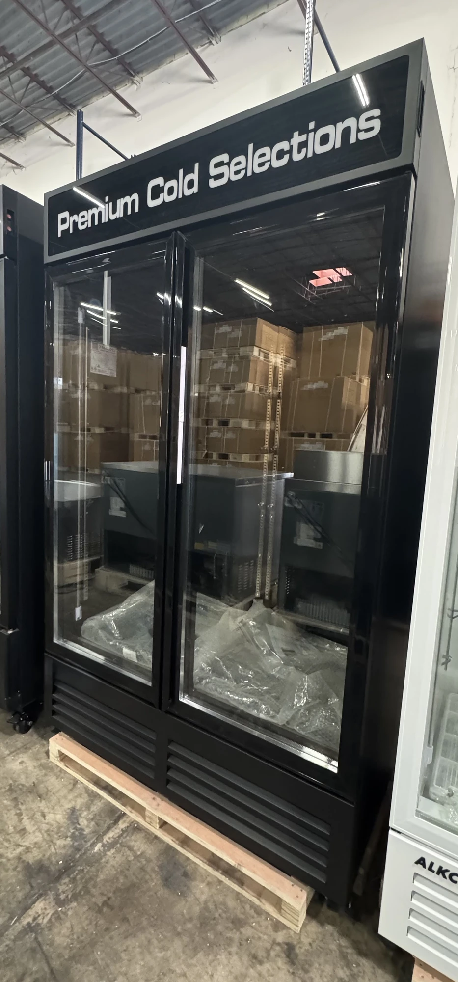 168-0002 AC-GDR47H 47” Glass 2 Door Self Contained Cooler