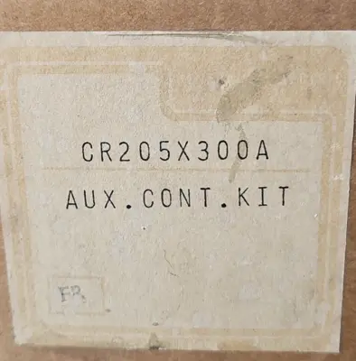General Eletric CR205X300A Auxiliar Contact Kit Switch Relay 600V. Loc4D31