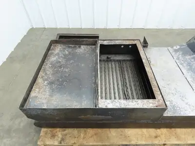 Enomoto 37"W x 8' 4"L Chip Conveyor 26"Belt 46"H Discharge 220V 3PH Chain Drive