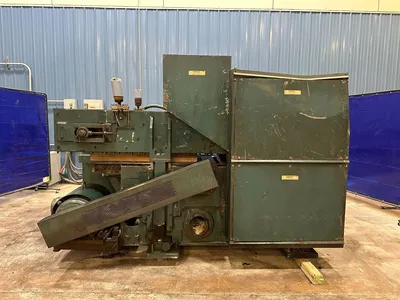 USED 1989 OLIVER 2072