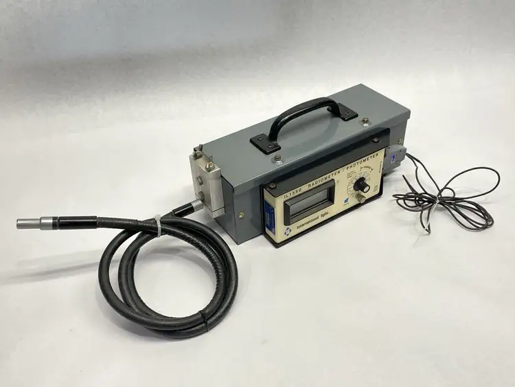 Used INTERNATIONAL LIGHT RADIOMETER / PHOTOMETER WITH ENCLOSURE Optical Detectors / Power Meters Michigan US | Maverick Industrial Sales #1092269