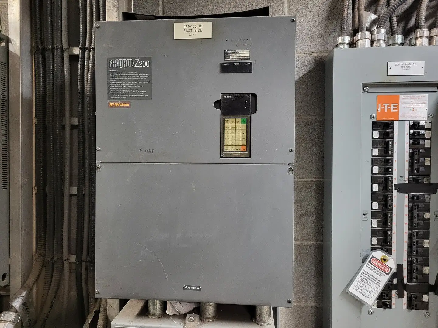 USED MITSUBISHI FR-Z260-22K
