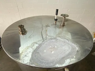 600 Gallon Tank