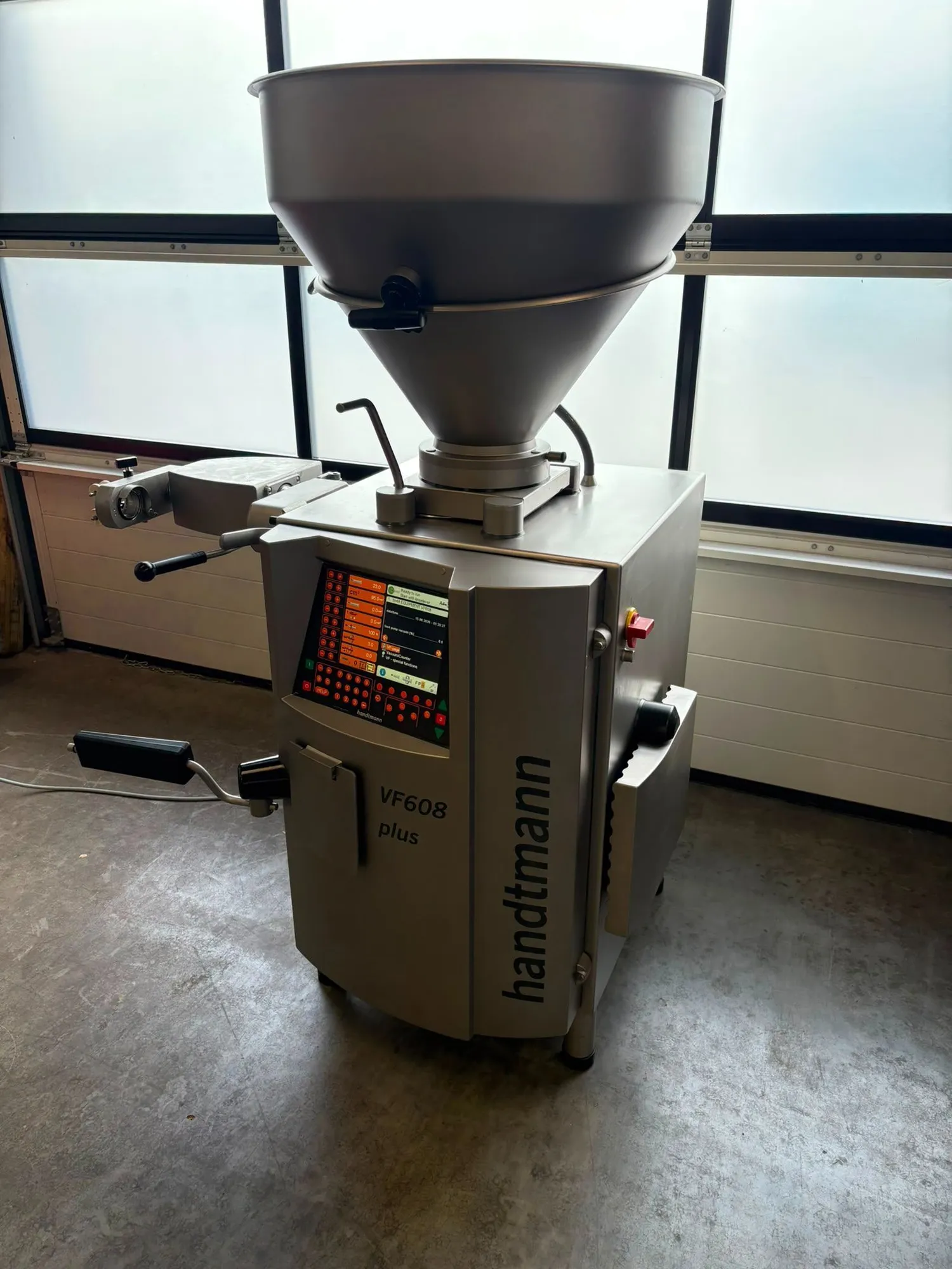 USED HANDTMANN VF 608 Plus