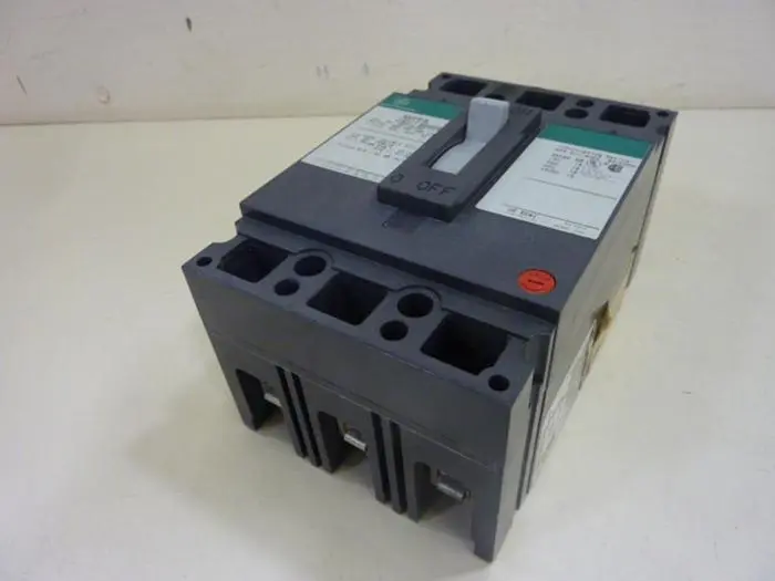 Used GE TED136050 Circuit Breakers Michigan US | Ideal Machinery #595715