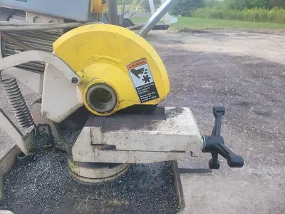 USED 2001 DAKE 250 CUT