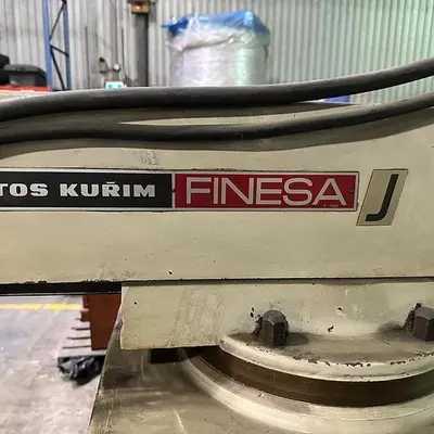 TOS KURIM Unknown Milling Machines | ListingHippo (12)
