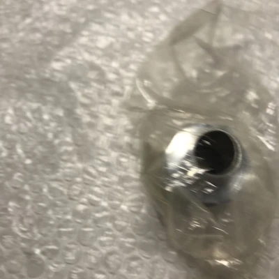 NEW Hubbell SHC1027