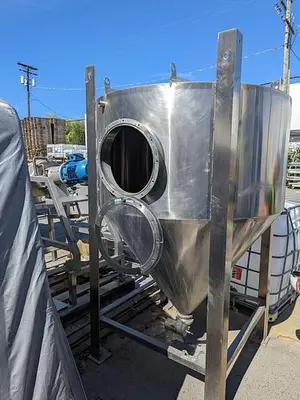 1600L Cone-Bottom Tank