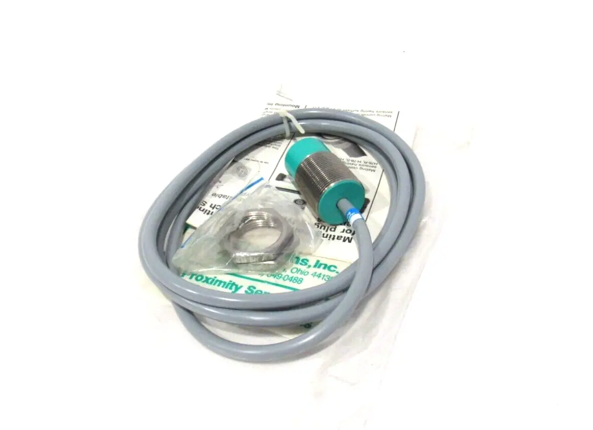 NEW PEPPERL+FUCHS NJ15-30GM50-A2 INDUCTIVE SENSOR 13972 NJ1530GM50A2