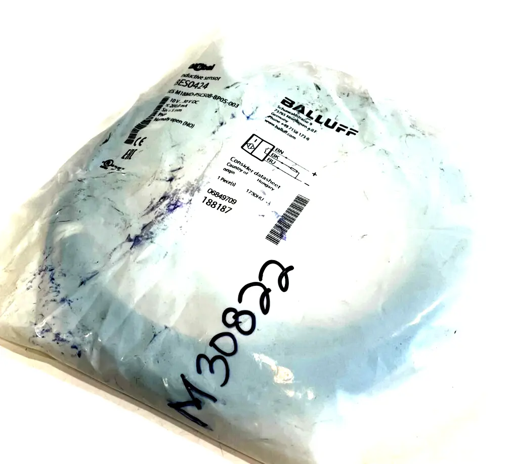 NEW BALLUFF BES0424 INDUCTIVE SENSOR BES M18MD-PSC50B-BP05-003 10V 30VDC