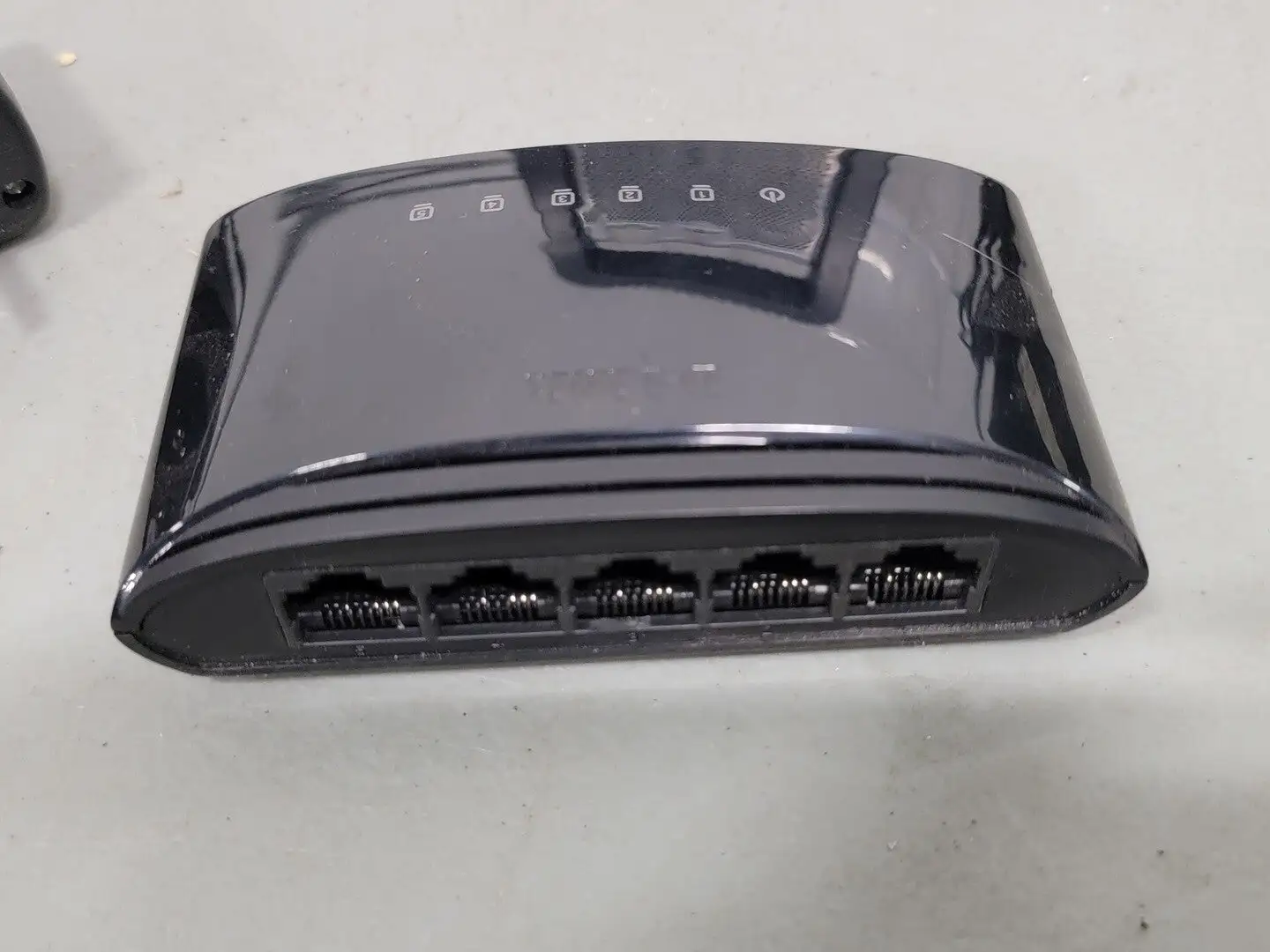 USED D-LINK DES-1005E