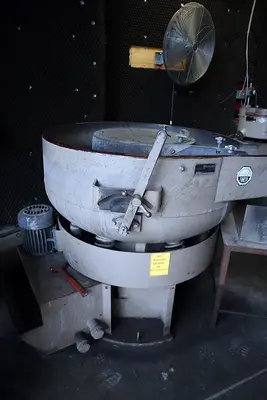 USED ROTO-FINISH 10 CUBIC FEET