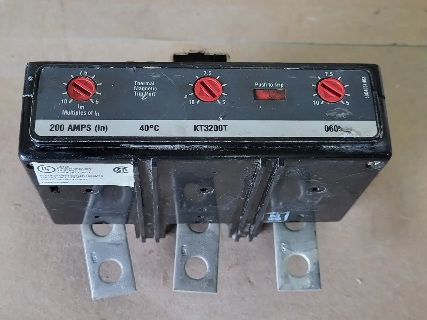Used CUTLER-HAMMER KT3200T Switchgears British Columbia CA | Lenmark #239046