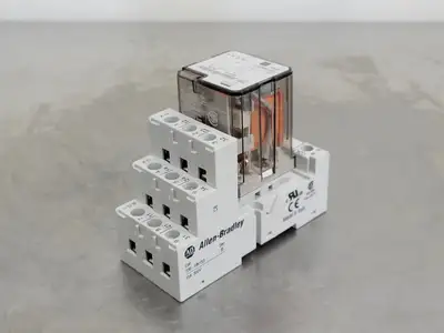 USED ALLEN-BRADLEY 700-HB32A1