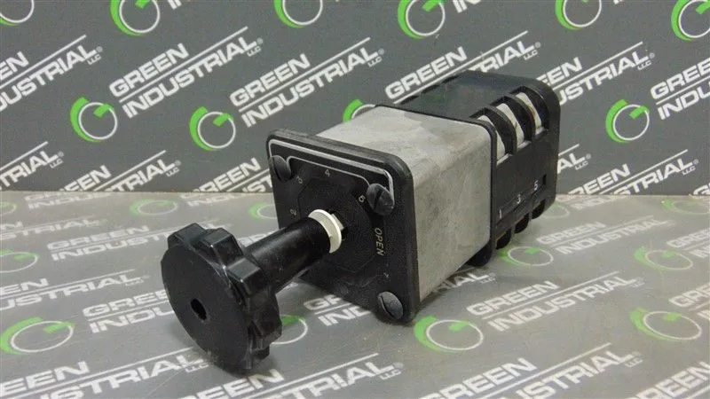 General Electric C6A03S1A8K1 Type SBM Rotary Switch Used
