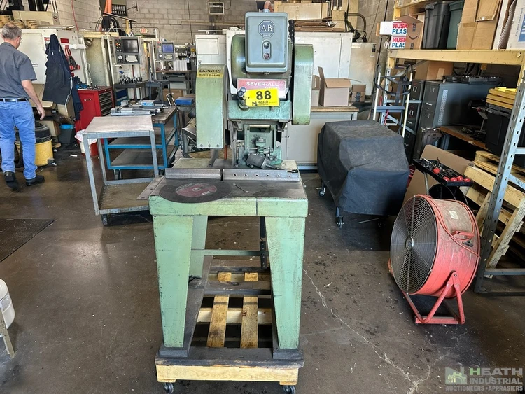 Used _UNKNOWN_ CAMPBELL MODEL 1A 12 IN CHOP SAW Abrasive & Friction Saws Illinois US | Heath Industrial Auction Services #1419901