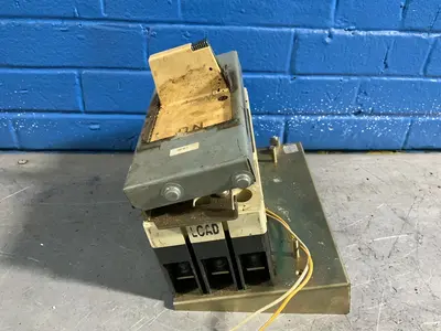 Used WESTINGHOUSE SNT2P11K / JD3250F Circuit Breaker Parts Ohio US | HGR 24 #1316363