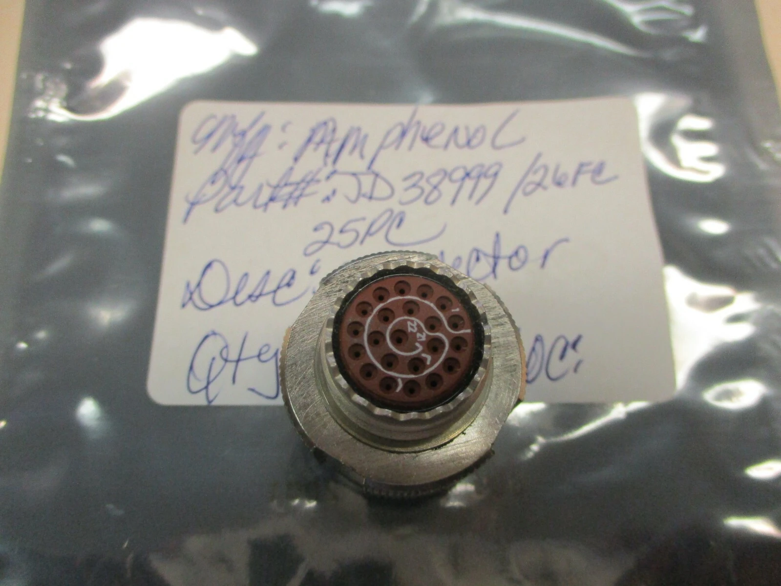 NEW Amphenol JD38999/26FC25PC
