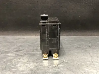NEW SQUARE D QOB270